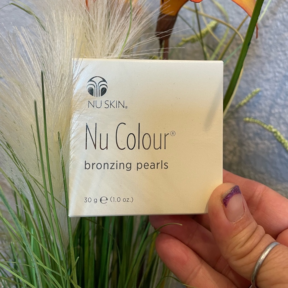 Nuskin Bronzing Pearls